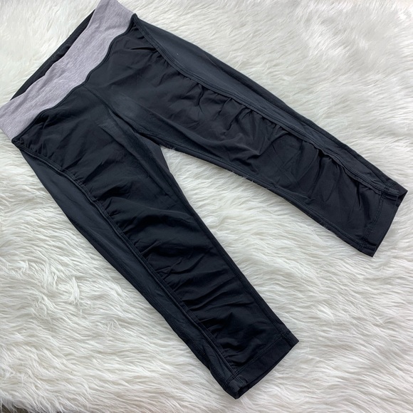 lululemon athletica Pants - FLAWS Lululemon Black Luxtreme Crop Leggings